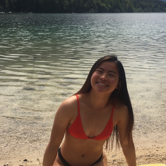 Meet your posher 💫 - Picture 3 of 3